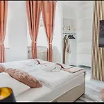 Zentrum Apartment *